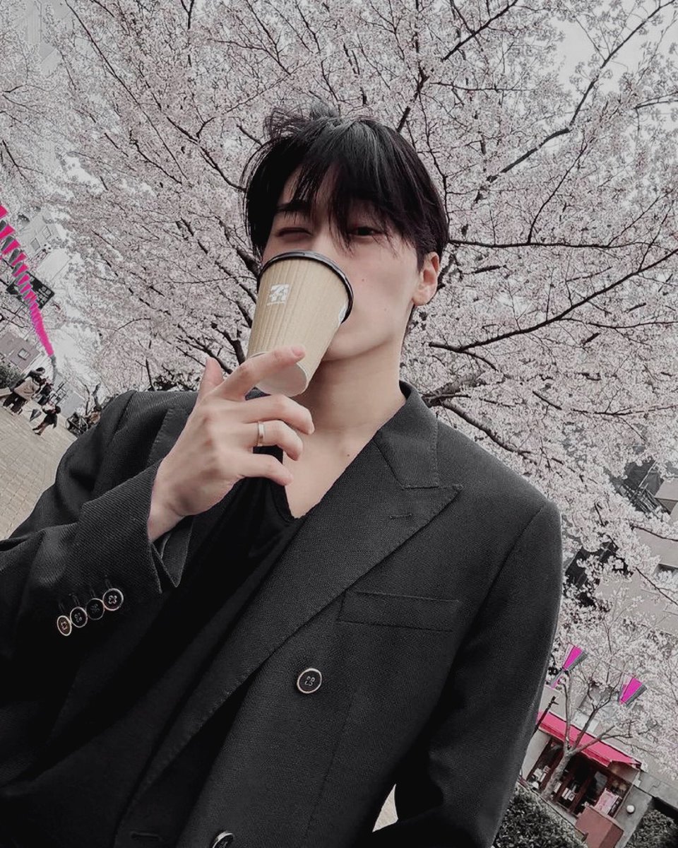 𝗃𝗎𝗌𝗍   𝖻𝗋𝖾𝖺𝗍𝗁𝗂𝗇𝗀   𝗂𝗇   𝗍𝗈𝖽𝖺𝗒’𝗌   𝖾𝗇𝖾𝗋𝗀𝗒.