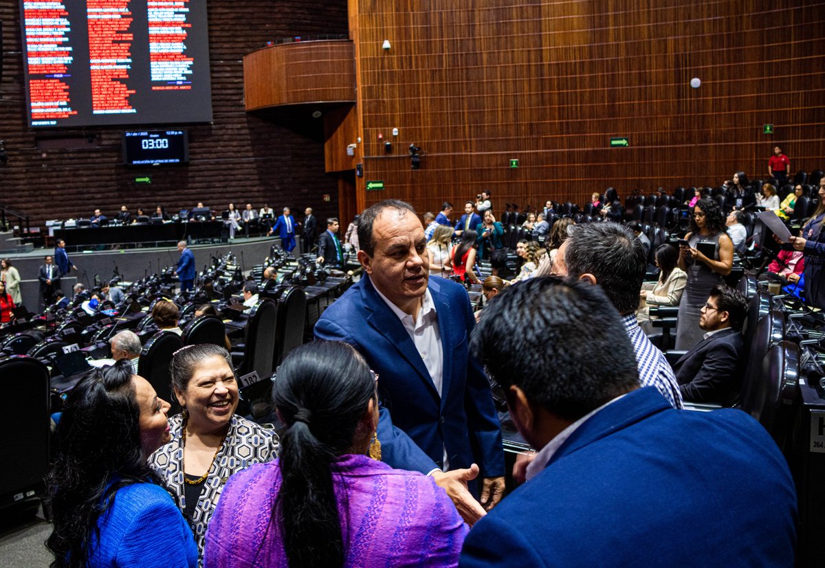 Cuauhtémoc Blanco (@cuauhtemocb10) on Twitter photo ¡Seguimos #legislando por un #México más justo, moderno y con derechos garantizados para todas y todos!
En la <a href="/Mx_Diputados/">H. Cámara de Diputados</a> aprobamos reformas importantes que fortalecen la transparencia, agilizan el trabajo legislativo, mejoran la movilidad y protegen los derechos laborales y ¡Seguimos #legislando por un #México más justo, moderno y con derechos garantizados para todas y todos!
En la <a href="/Mx_Diputados/">H. Cámara de Diputados</a> aprobamos reformas importantes que fortalecen la transparencia, agilizan el trabajo legislativo, mejoran la movilidad y protegen los derechos laborales y