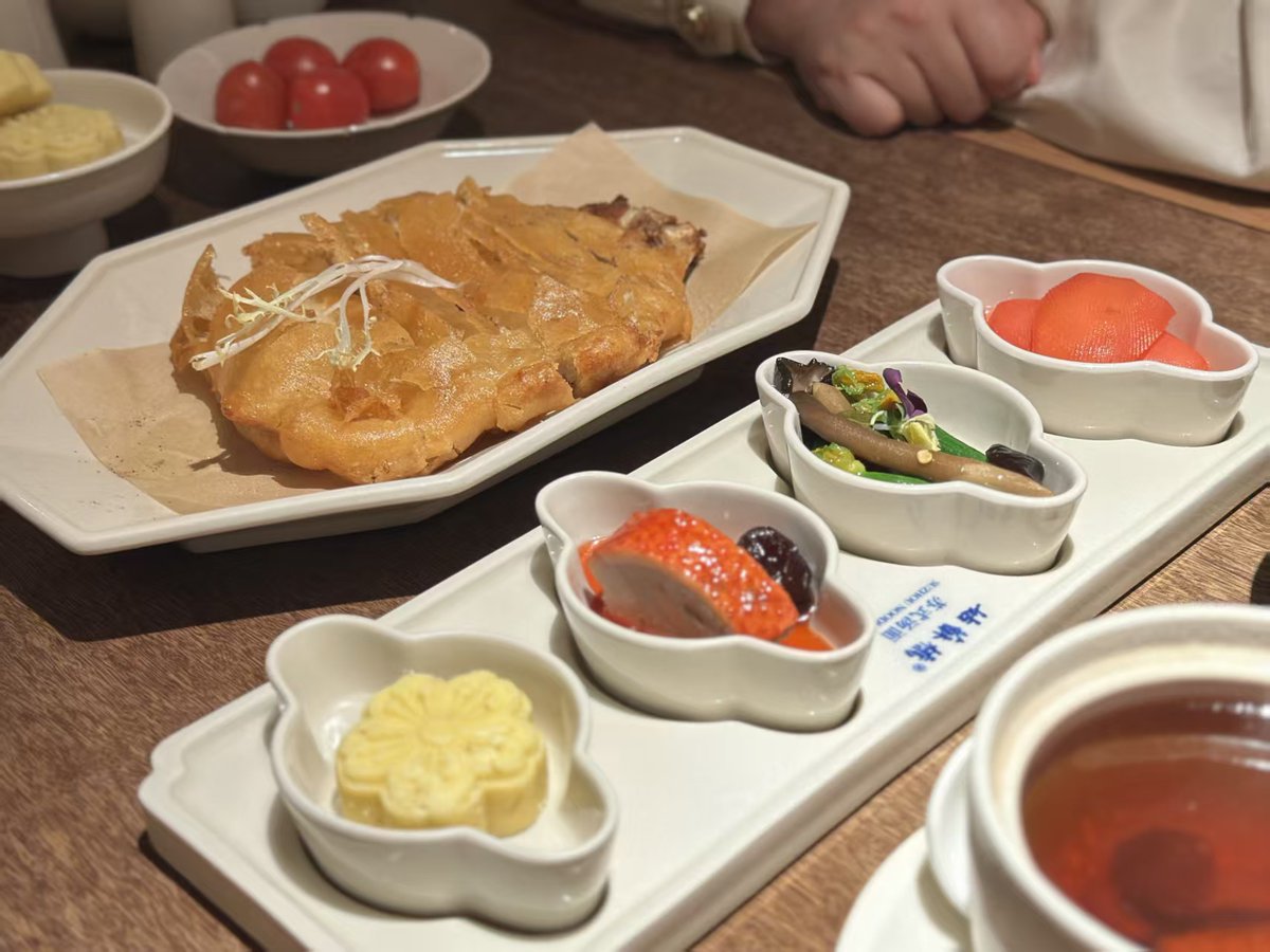 yangqy2015's tweet photo. Suzhou cuisine is truly unique – as delightful to the eyes as it is to the palate! #Suzhou #FoodieBeauty 
苏帮菜很有特色，秀色可餐！#舌尖上的中国 https://t.co/8Z5Cifmdcc