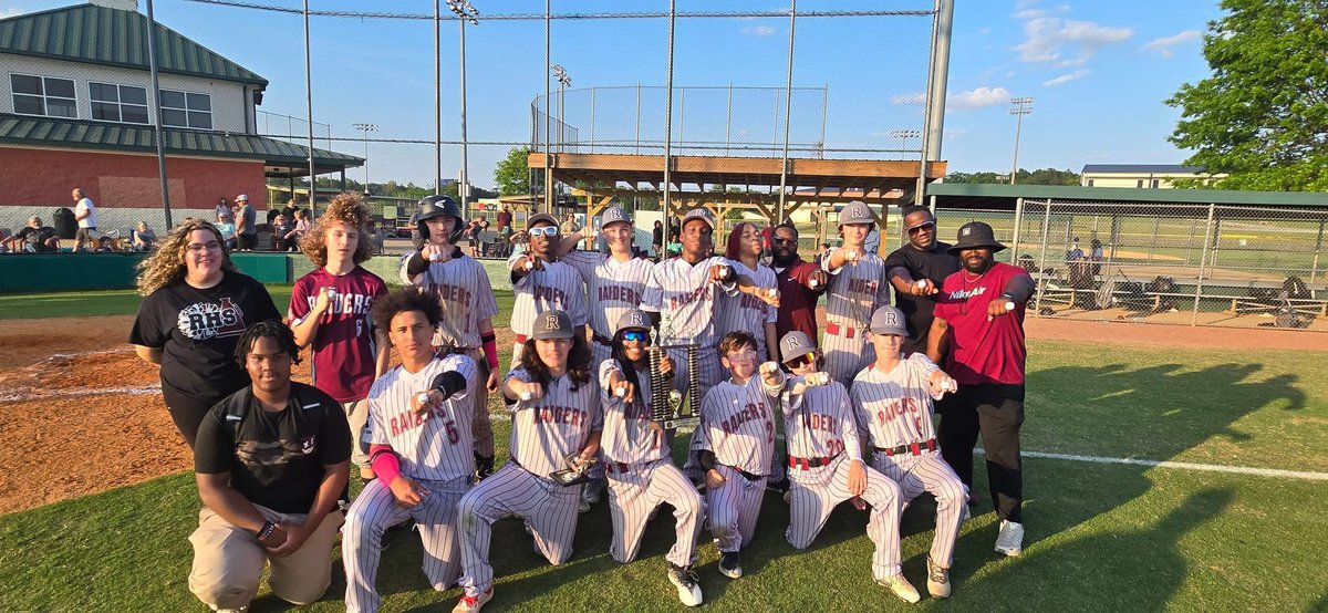 RoseHillRaiders's tweet image. Huge congratulations are in order for our Raiders!!! They not only defeated CMS 2-1 in the District Championship, but also West Fayette in the Regional Championship. They are making their way to Sectionals next week. #WeReady #Number1 @TiffanyGreen08 @JMCSchools @suptking