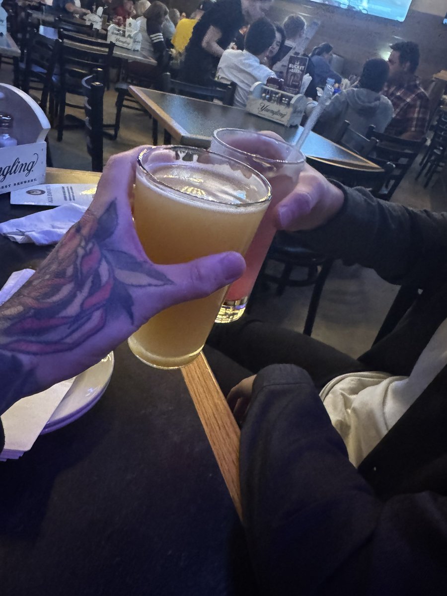 Snax (@arobotnamedsnax) on Twitter photo The start of a mini vacation
<a href="/Perch_Trades/">Perch Perkins</a> flew in and down to Gatlinburg to see everyone else tomorrow/the rest of the weekend The start of a mini vacation
<a href="/Perch_Trades/">Perch Perkins</a> flew in and down to Gatlinburg to see everyone else tomorrow/the rest of the weekend