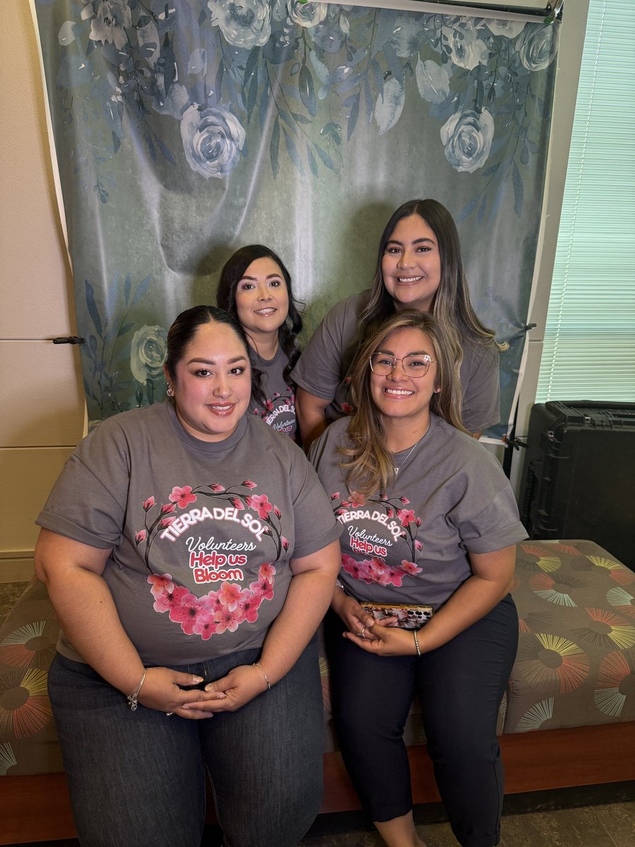 Monica Triplett (@monicat28628886) on Twitter photo 🌟 Thank you to our wonderful school volunteers! Your commitment and passion truly make a difference in the lives of our students and the entire community. We appreciate all you do! 💖 #MakingADifference <a href="/TierraDelSol_ES/">Monica Triplett</a> <a href="/YsletaISD/">Ysleta ISD</a> #ThankYouVolunteers #TopTenVolunteer #OneTeam 🌟 Thank you to our wonderful school volunteers! Your commitment and passion truly make a difference in the lives of our students and the entire community. We appreciate all you do! 💖 #MakingADifference <a href="/TierraDelSol_ES/">Monica Triplett</a> <a href="/YsletaISD/">Ysleta ISD</a> #ThankYouVolunteers #TopTenVolunteer #OneTeam