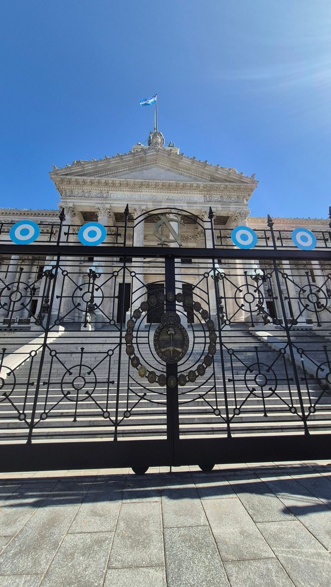 Porque NO DEBERIAN EXISTIR banderas ni colores políticos para  #LeydeAlzheimeryotrasdemencias en Argentina hoy HAY QUE ACOMPAÑAR este proyecto.

Cuidar nuestros cerebros, nuestros adultos mayores, nuestra memoria que nos identifica y  define como individuos y pueblo ES PRIORIDAD