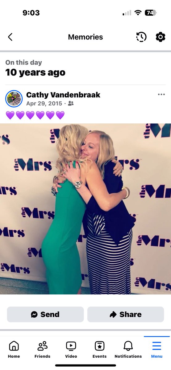 Cath_BH's tweet photo. Such a fun night @JennyMcCarthy https://t.co/pXid4W3GZZ
