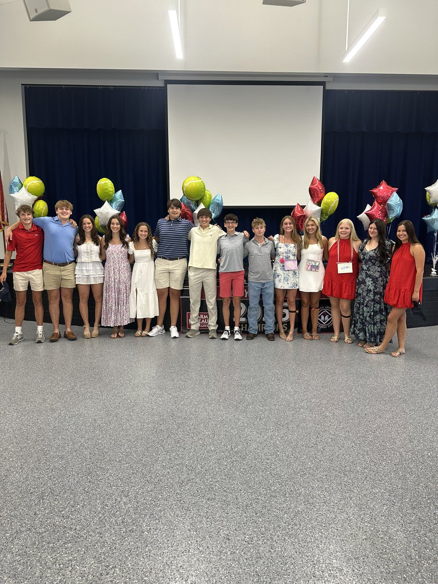 lamartennis_'s tweet photo. 🎾2025 Lamar Tennis Banquet🎾

We celebrated our State Championship team tonight along with multiple individual District, North State, and State Championships! These kids grew together all year long and were rewarded for their efforts. Onto next year…

#FightForFive #WeAreLamar https://t.co/2cj0p8Zs5k