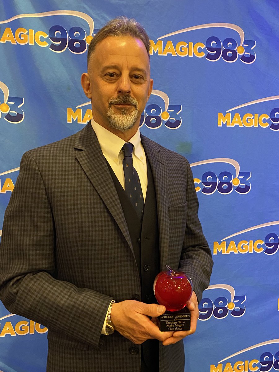 DunellenHS's tweet image. Congratulations to Mr Lowenberg for being recognized as a ‘Teacher Who Makes Magic’ by radio station Magic 98.3. ⚓️⚓️