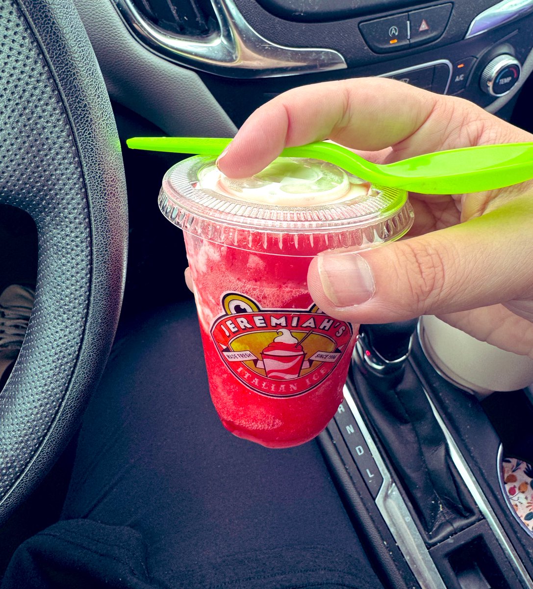 Thanks, Read Deed Run, for the yummy after school treat! <a href="/MJEjags/">Jenks Elementary</a> #mjejags