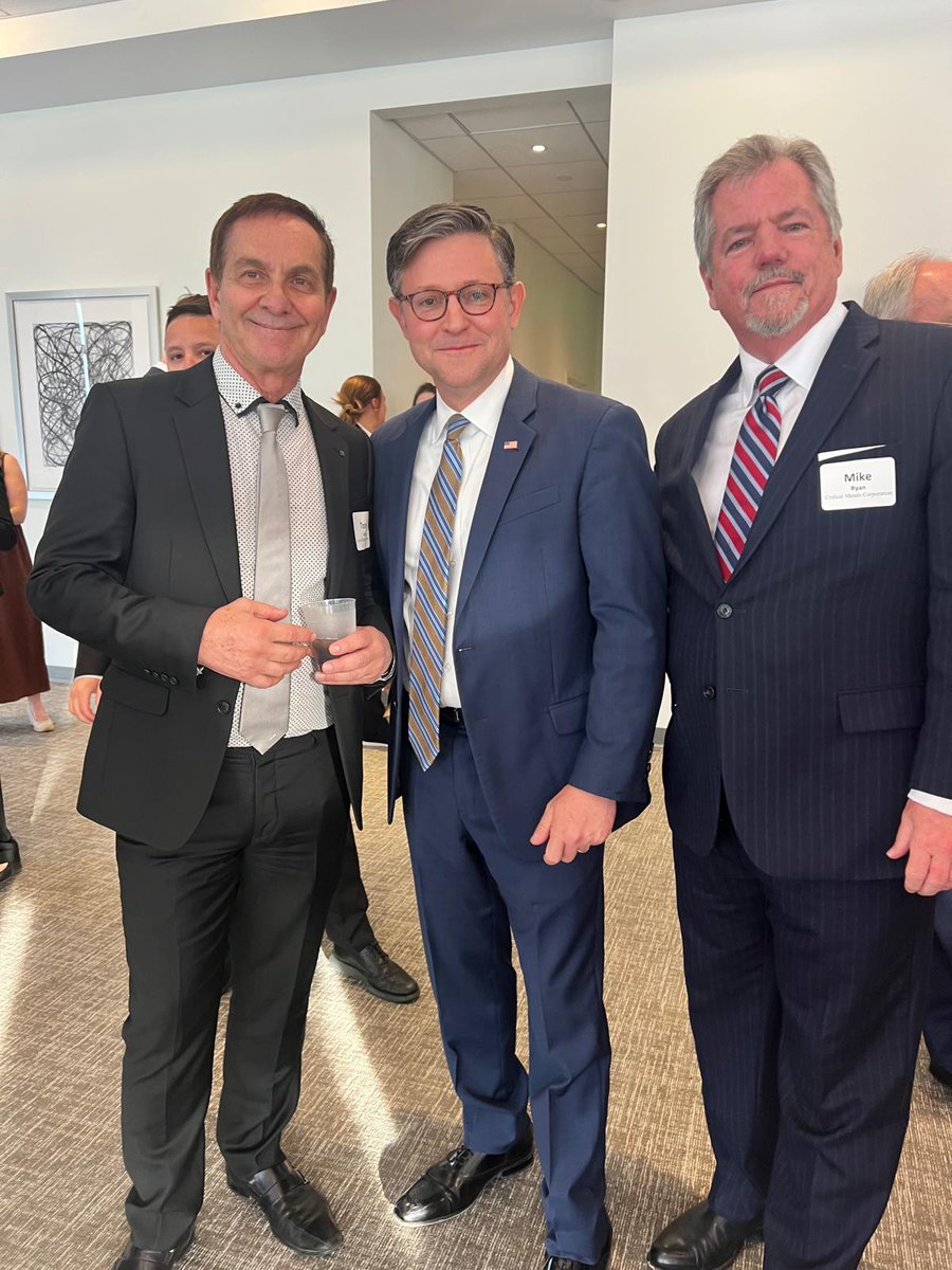 $CRML, $EUR. 
It was a pleasure to chat to the Speaker of the House about reducing  the worlds dependence on China for rare earths.
The Tanbreez project in Greenland can be the solution.