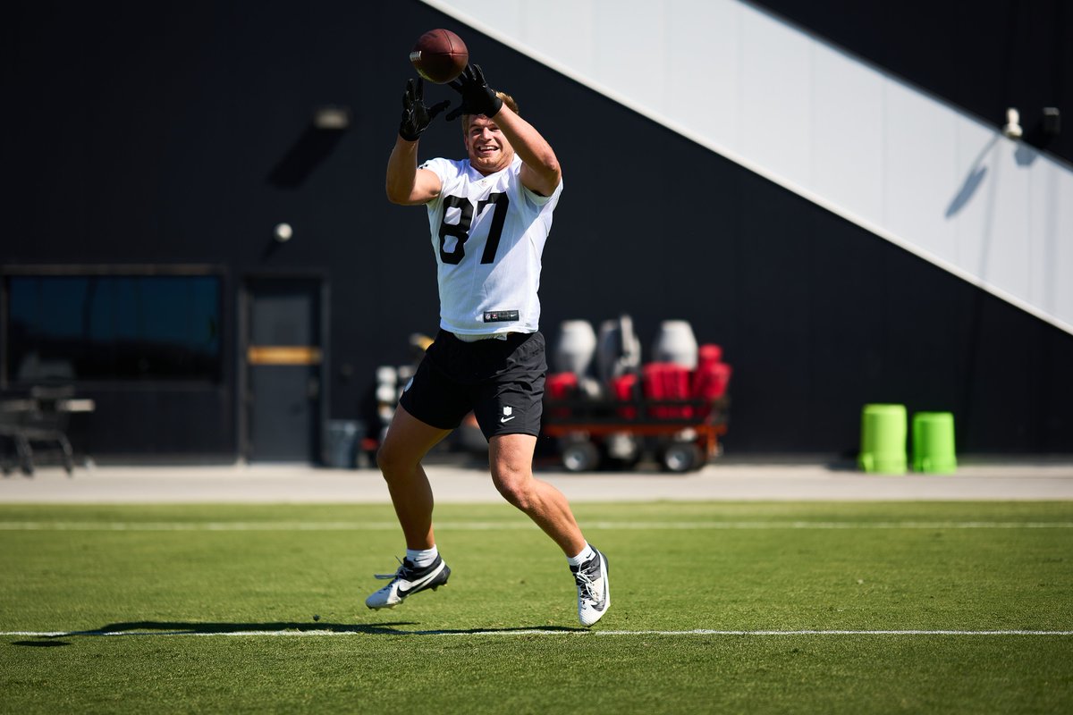 Raiders's tweet photo. Work. Repeat. 🔁

#RaiderNation https://t.co/Ahxdp8gSgg