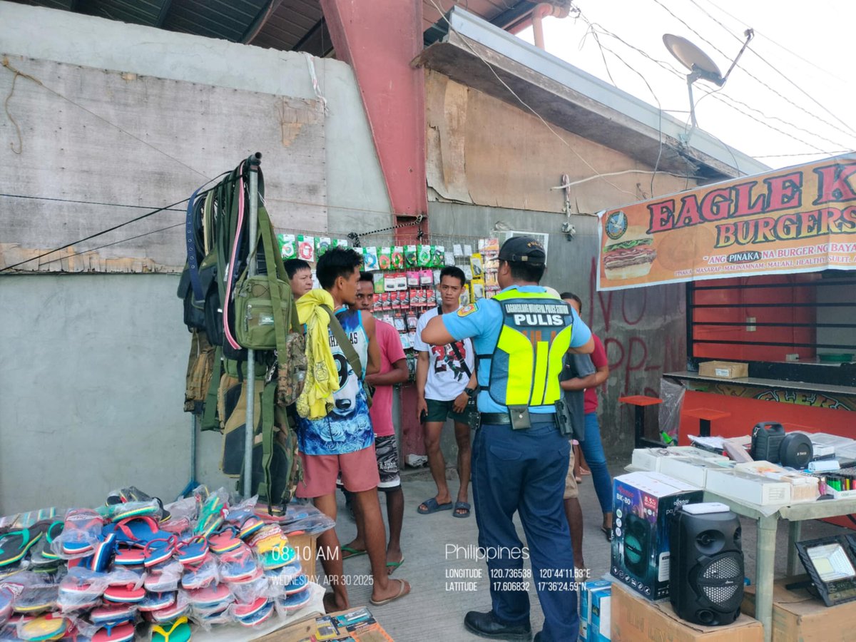 Pat  Jessie Boy Dalunag conducted an information drive with the market goers  and vendors at Lagangilang public market in Brgy. Laang, Lagangilang  Abra regarding continuous campaign against illegal drugs and its ill  effect, and other anti-criminality  campaigns.