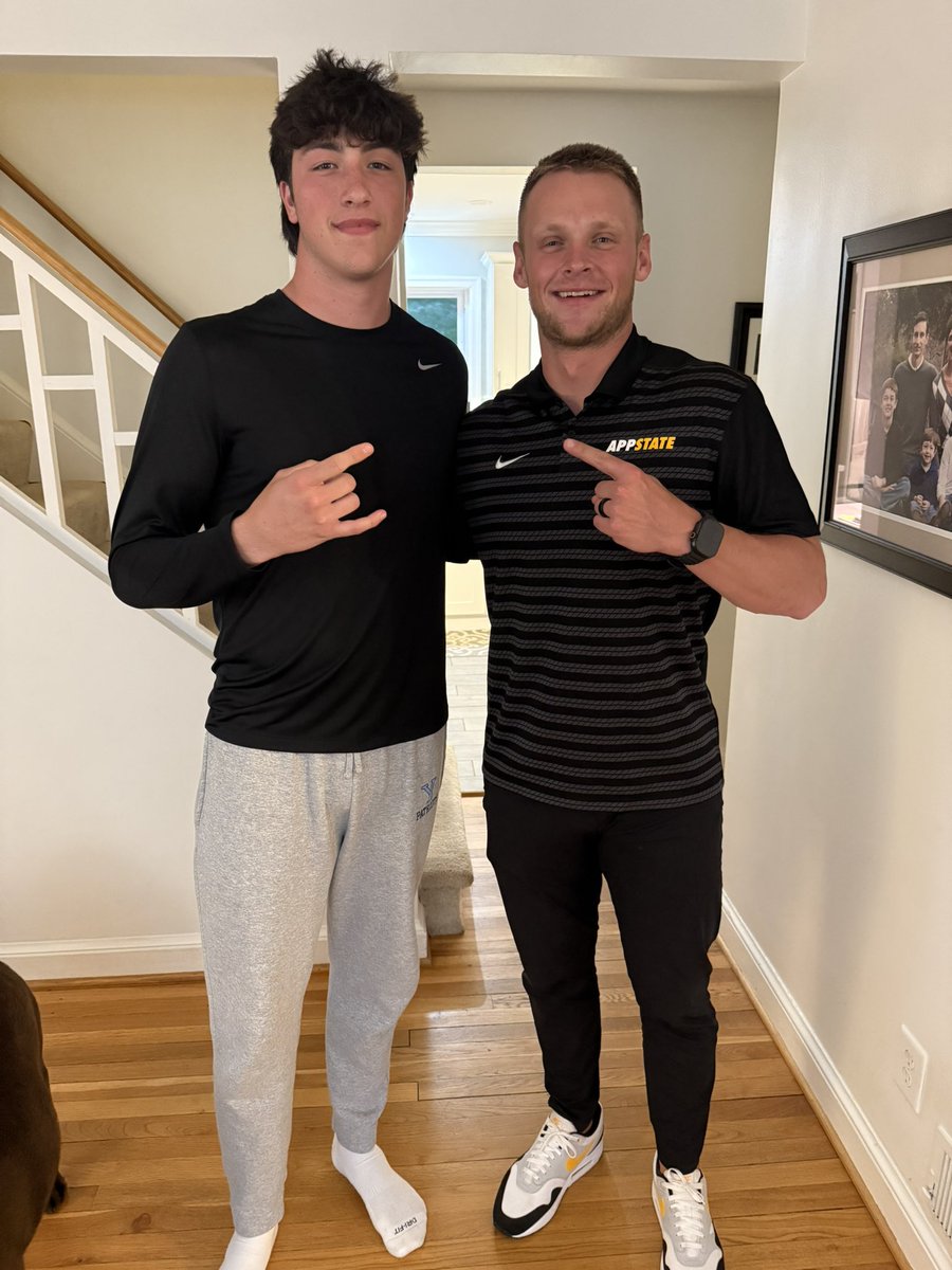 ๐๐๐๐๐ ๐๐๐๐๐ ๐โ๐ ๐๐๐ ๐๐ ๐๐๐๐ (@brady_owens84) on Twitter photo Appreciate coach <a href="/CoachYurachek/">Ryan Yurachek</a> for stopping be the house and having some pizza with the family! Appreciate coach <a href="/CoachYurachek/">Ryan Yurachek</a> for stopping be the house and having some pizza with the family!