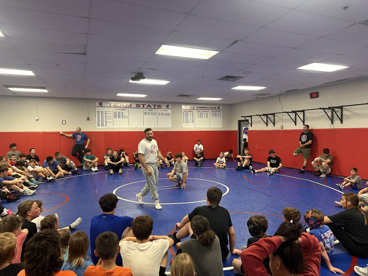 💥<a href="/CScott60kg/">Coleman Scott</a> in the <a href="/Bixby_Wrestling/">Bixby Wrestling</a> house! Coleman was one of my FAVORITE wrestlers in HS. Watching someone so gritty was truly inspiring. It's amazing to see him working with these Spartans!