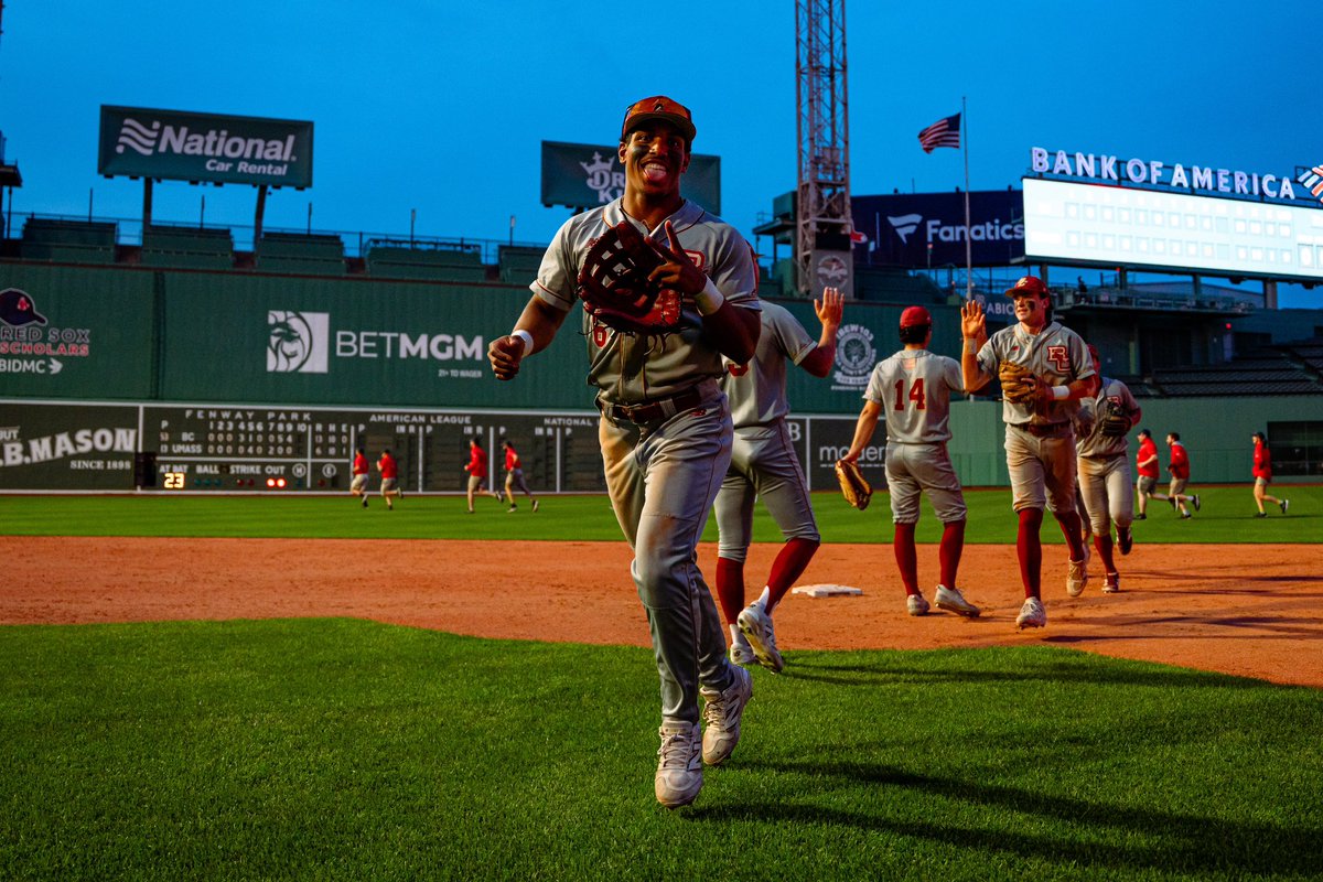 BCBirdBall's tweet photo. Thanks for having us, @fenwaypark 🙌🦅 https://t.co/umD95ZqPBN