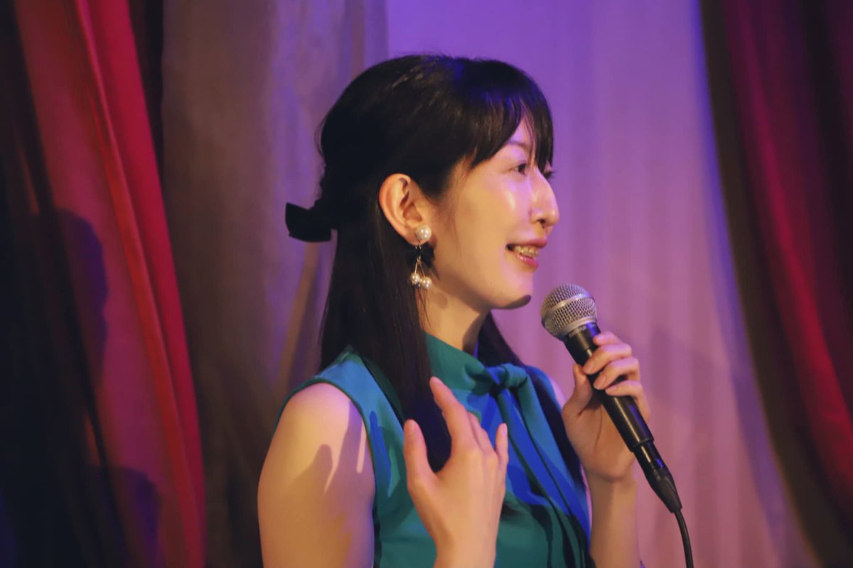 HIKARI •*¨*•.¸¸♬︎‪‪❤︎♥️ フラダンス踊ってみたーい！！！！！！！！！ 🧠: @pi.ka_h Reiの