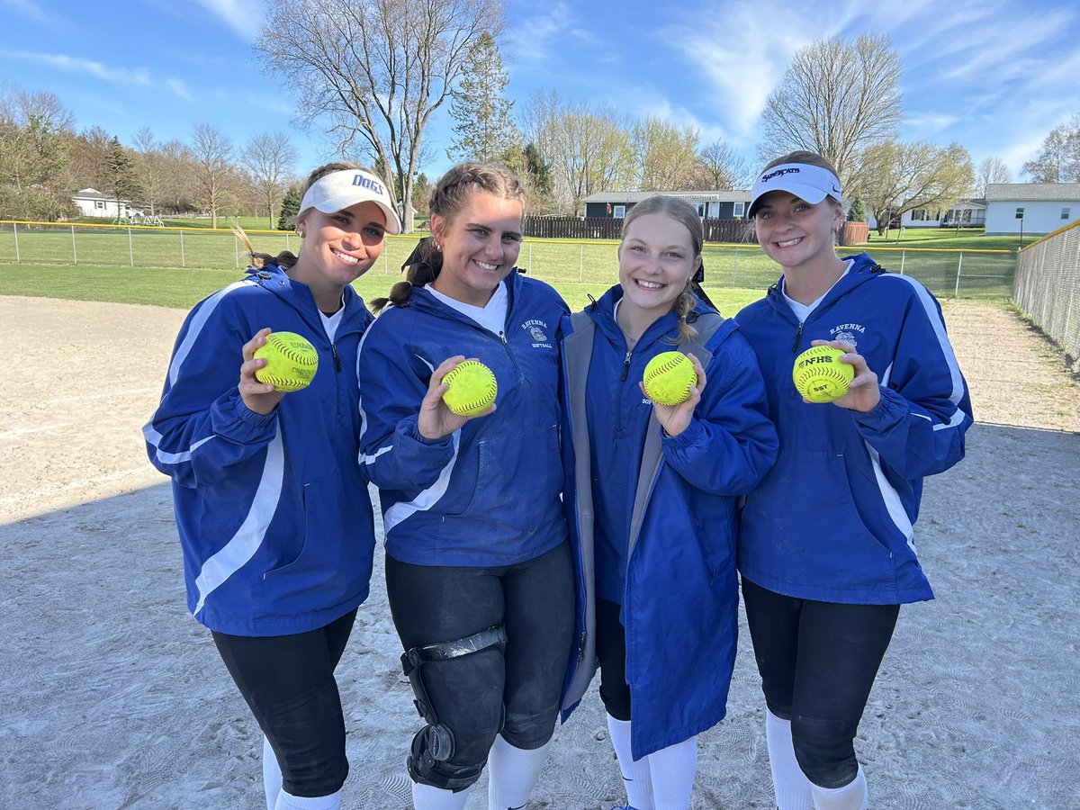 Four of our ladies with home runs tonight in two wins over Hesperia.  Congrats <a href="/RileyHomoly/">Riley Homoly</a> <a href="/emmaherremans/">Emma Herremans</a> <a href="/emily_postema0/">Emily Postema</a> <a href="/reeseherremans/">Reese Herremans</a>