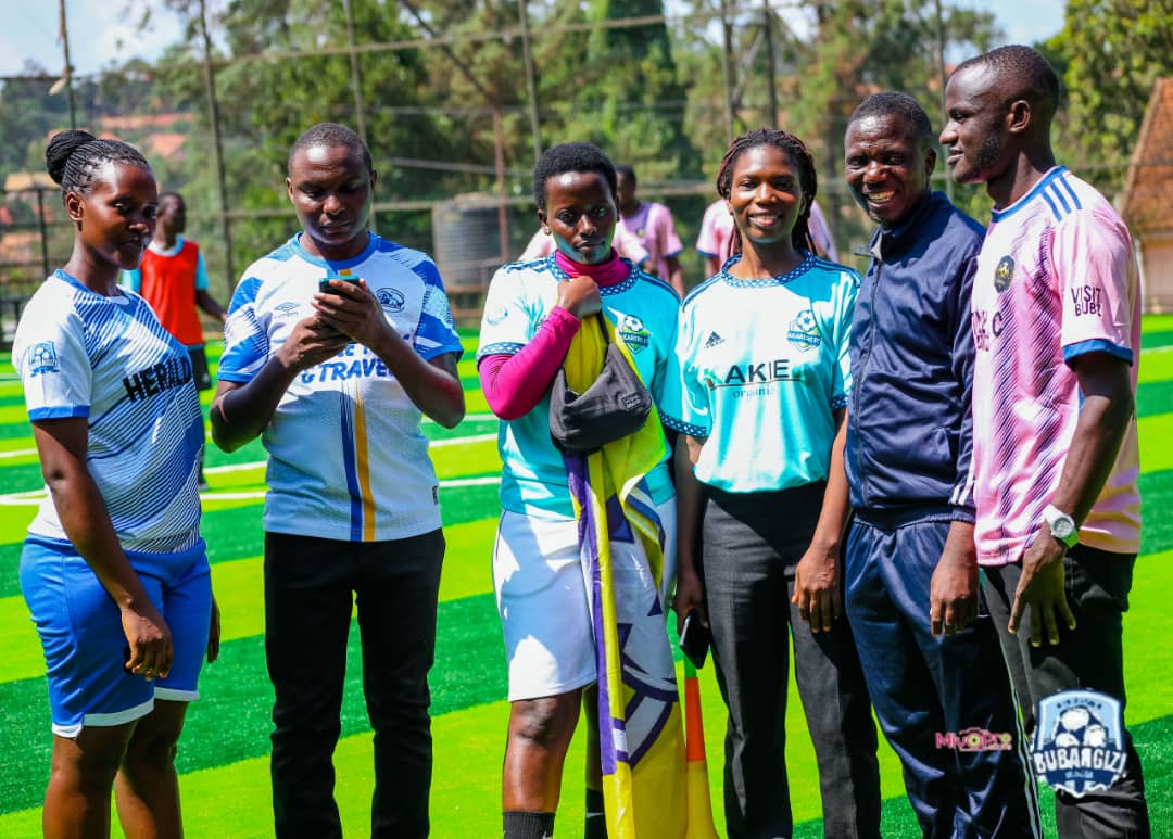 BUBZ League (@bubzleague) on Twitter photo Beautiful smiles 😃 🙂
Good morning from the Bubz league 🔥🔥
#BubzLeagueSnIII Beautiful smiles 😃 🙂
Good morning from the Bubz league 🔥🔥
#BubzLeagueSnIII