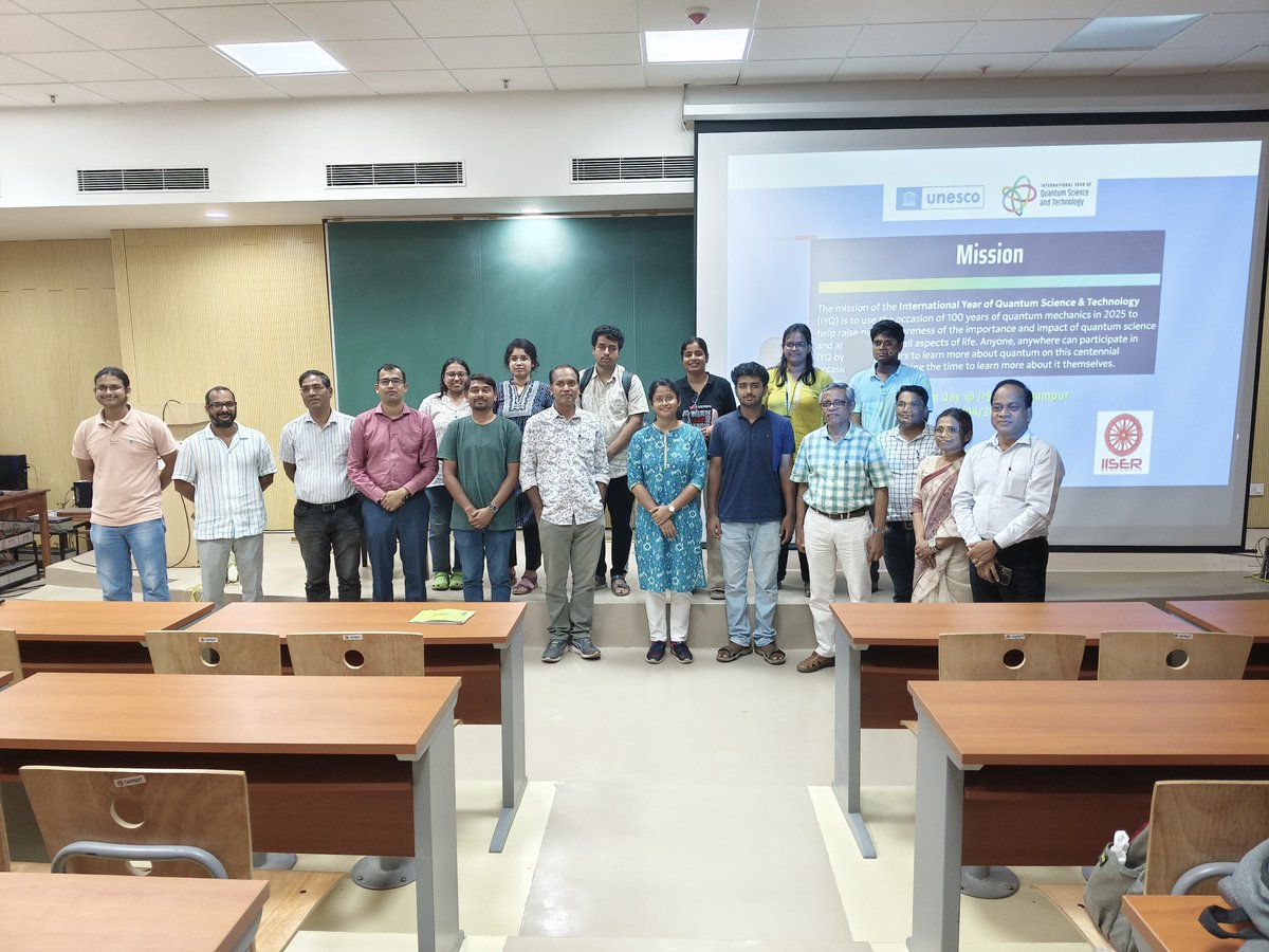 IISER_BERHAMPUR's tweet image. IISER Berhampur celebrated World Quantum Day on April 26 with a keynote address by Dr. Kartik Senapati (NISER), followed by IISERites Bandita Das, Sumyojit Chatterjee, Subarna Ray, and Dr. Subham Naik
#WorldQuantumDay2025India @DrJitendraSingh @IndiaDST @karandi65 @nqmdst