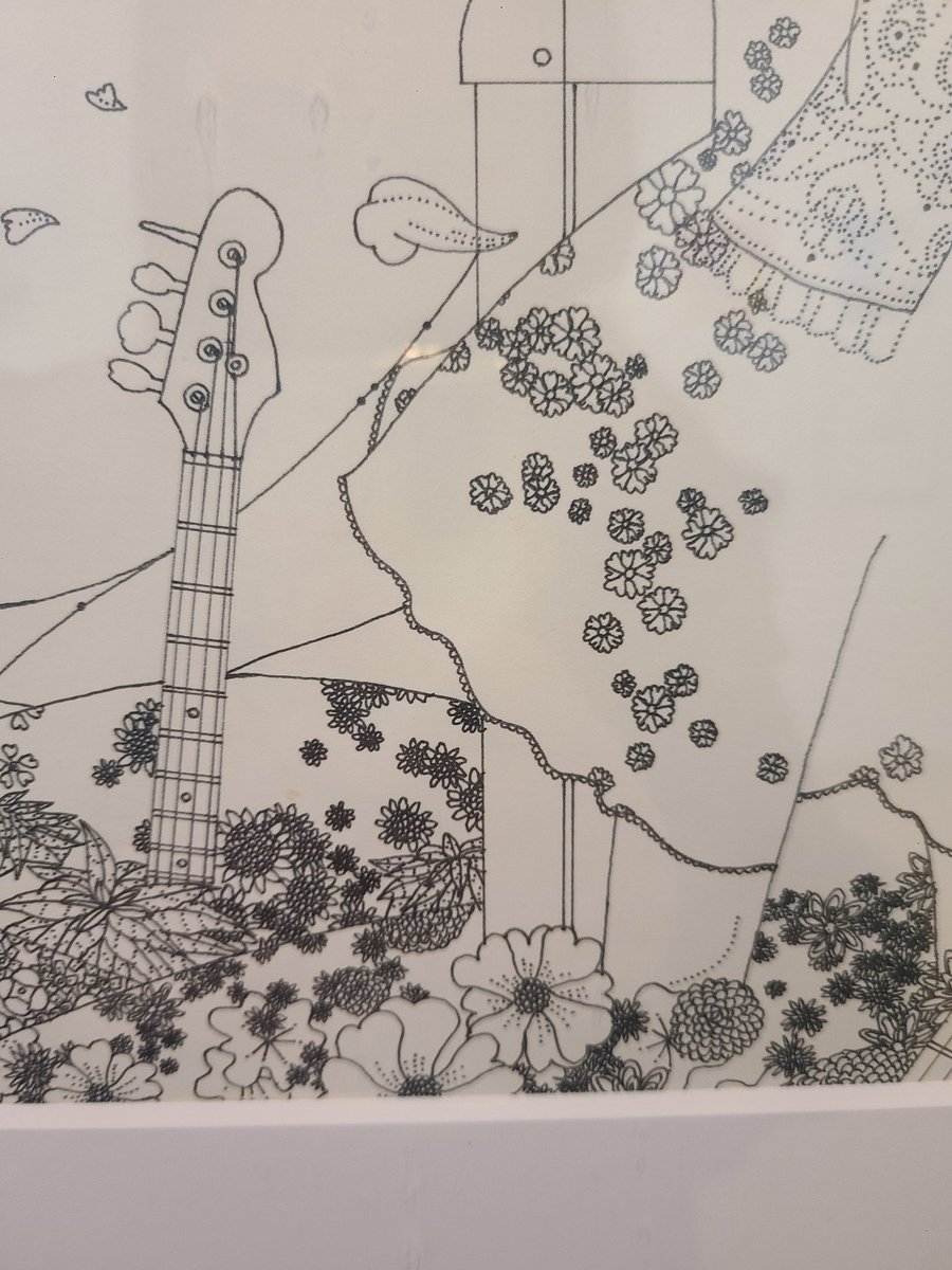 書き込みとんでもねぇし線画アナログなのが一番とんでもねぇ 