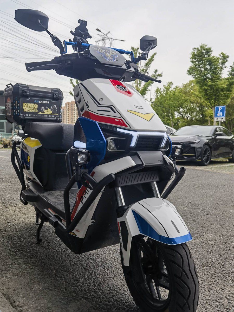 PAI_Official314's tweet photo. A fun scooter.

#PAI #PAIEV #M3 #scooter #escooter #ebike #electricbike #2wheels #moped #emobility #electricmotorcycle #electricpower #electricpowered #ElectricBicycle #transportation #oil #commute #driving #zeroemission #environmentallyfriendly #sustainable #greentravel https://t.co/hrgp6S4qpG