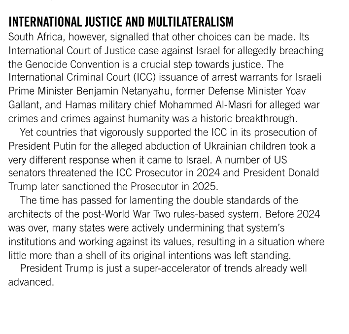 Här finns också en indirekt pik till alla "antirasister", "demokrater" och "liberaler" i Sverige som börjat oroa sig för världsordningen först när Trump tog makten. 
Han bara tog vid: President Trump is just a super-accelerator of trends already well advanced.