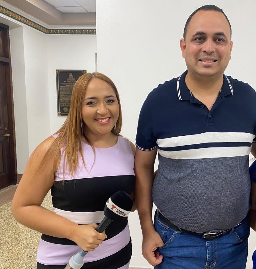 Felicidades mi amigan <a href="/DianerysC/">Dianerys Calderón</a> por tu cumpleaños. Te deseo muchas bendiciones para ti y los tuyos!!! Te envío un abrazo y un besote para ti