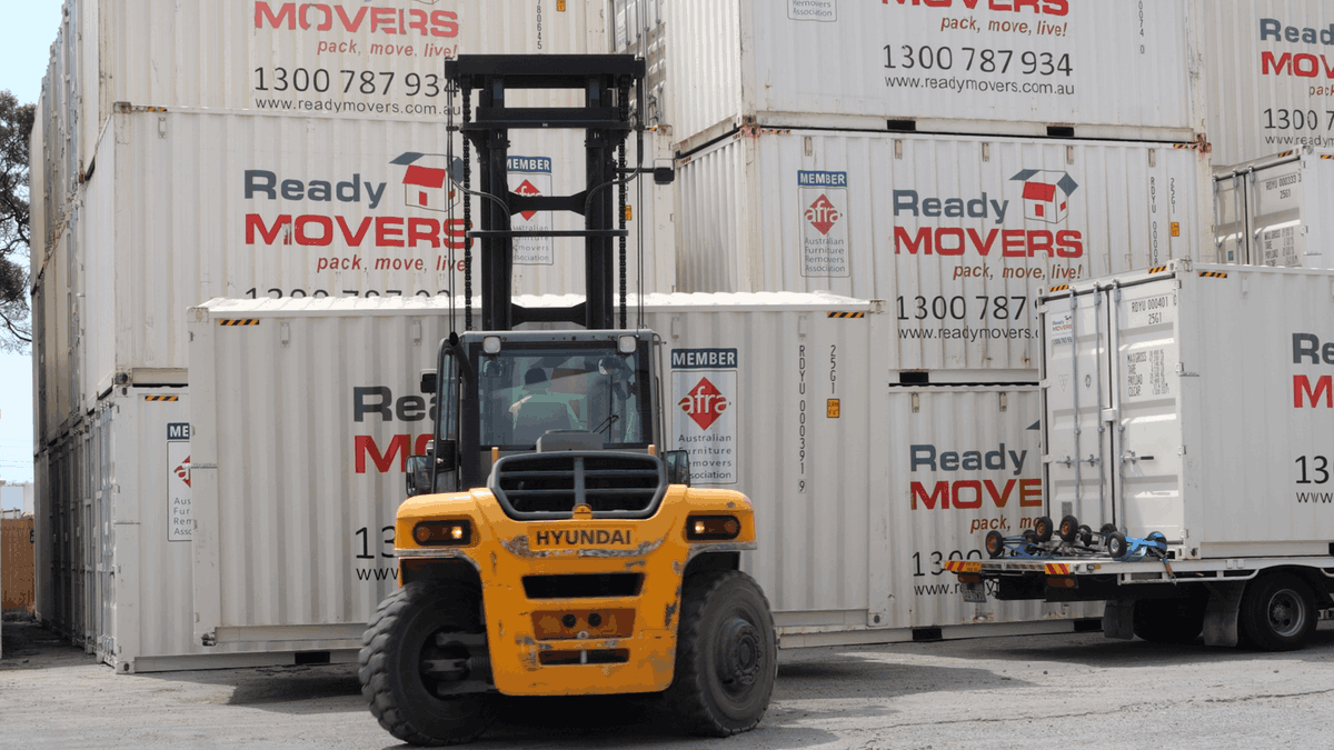 readymoversadl's tweet image. How Interstate Moves Are Simplified with Container Removalists
Relocating to a different state comes with its own set of challenges, but container removalists make it a breeze. 

#interstatemove #containermoving #longdistanceremoval