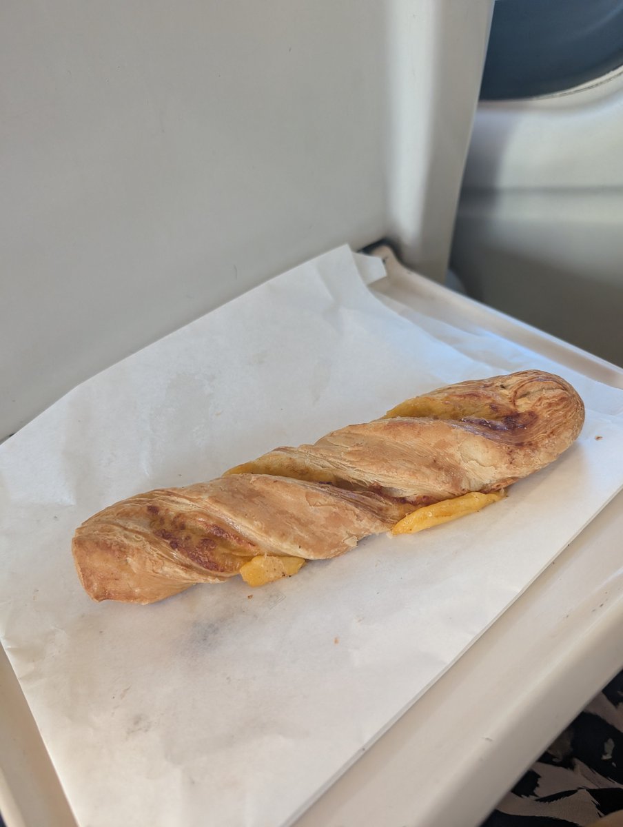 Sarah Hibbert tweet media