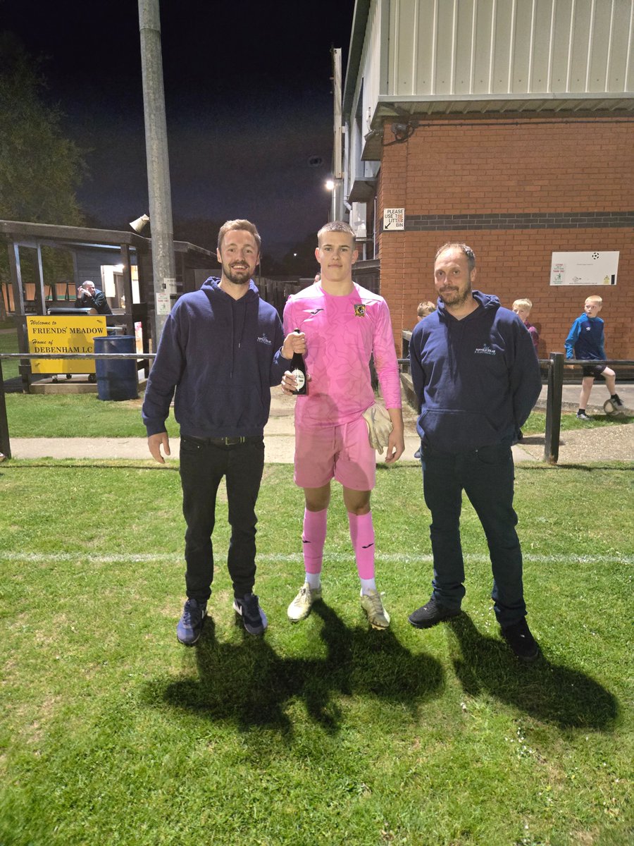 🐝⚽🐝 Match Result 🐝⚽🐝

A good win for the first team last night beating Wickham Market 5-1

Man of the match goes to Cameron Wilding and was awarded by our match sponsors Suffolk Solar and Electric

Both teams have their final game on Saturday, the first team are away at