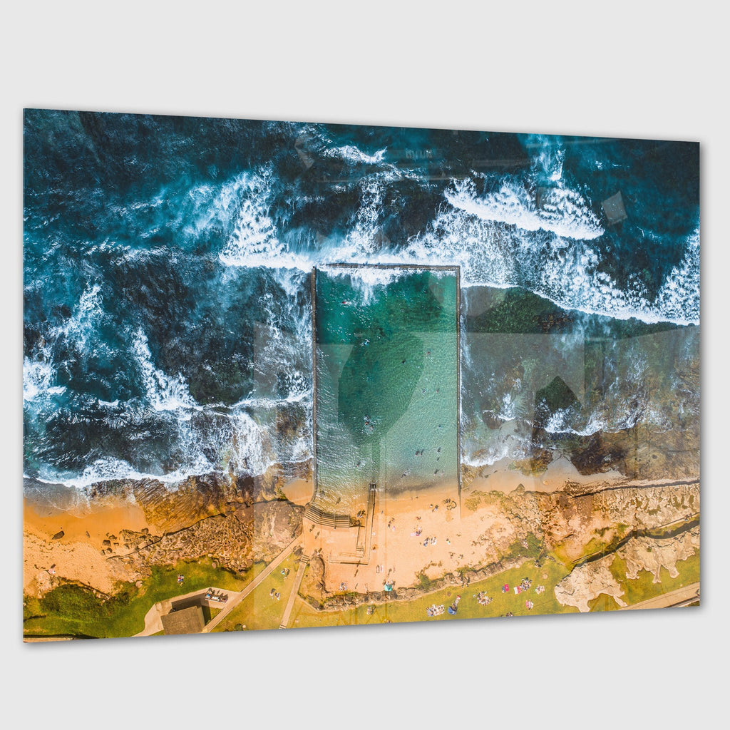 alexkess's tweet image. Soak up the summer vibes with this stunning aerial shot of Waves crashing into Shelly Beach Rock Pool! 🏖️🌊 Captured by @kessgallery, this drone photo beautifully captures the essence of a hot Aussie day. Dive into the view: shortlink.store/lqjkcppxdw1l #Aerial #Ocean #Cronulla