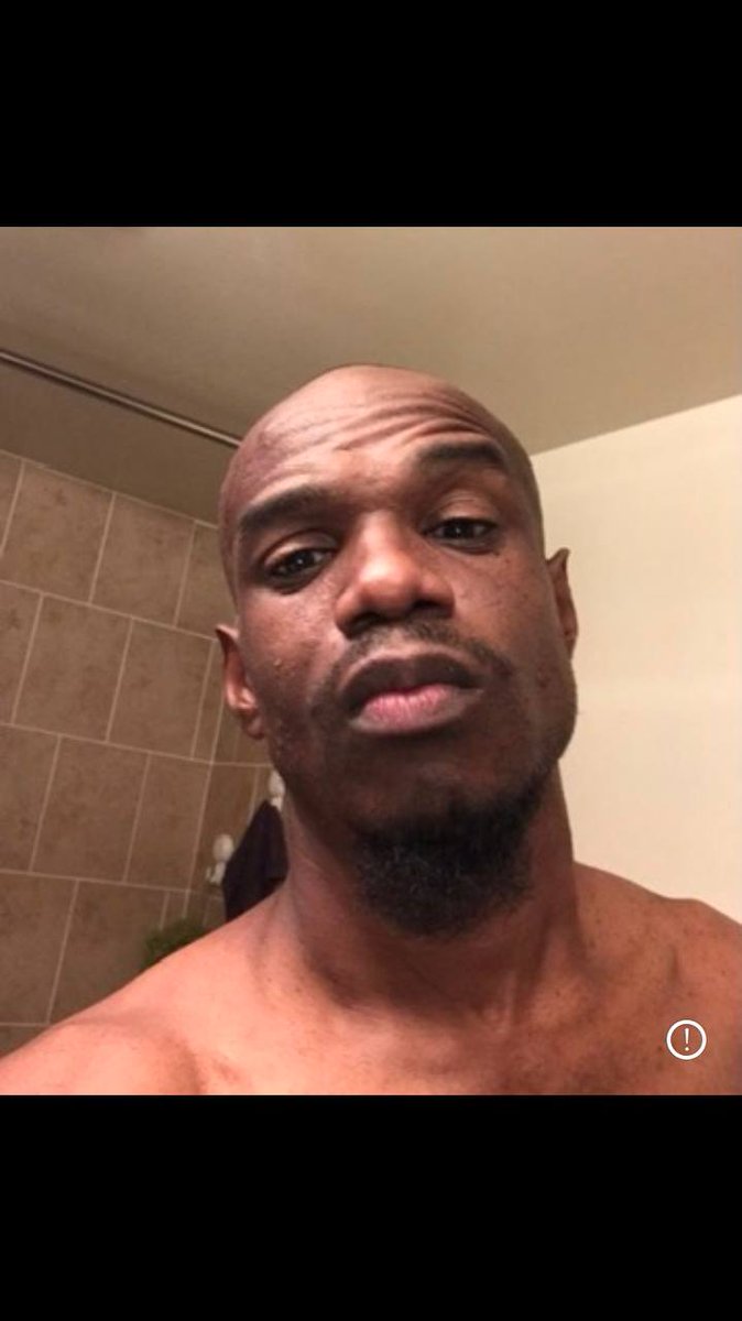 black8vers tweet media