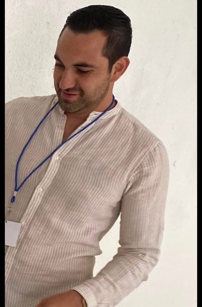 outofcontextzac's tweet image. 😡 Podrías publicar a una persona que el día de ayer, junto con otro tipo golpearon a un hombre mayor y destrozaron su vehículo, solo por no quererles vender alcohol en el Oxxo de la villita Zacatecas. 👊 Ojalá hagan algo las ineptas autoridades. 💀