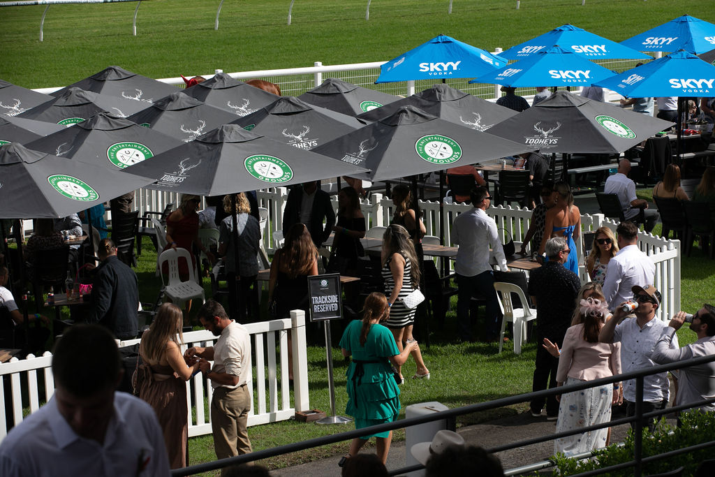 Book your hospitality package now for The Coast Race Day, the Central Coast's biggest race day on Saturday, 10 May 2025.

Hospitality packages are selling quickly. Only 10
Trackside Reserved Area tickets are remaining. Don't
miss out!

Book now: theentertainmentgrounds.com.au/events/the-coa…