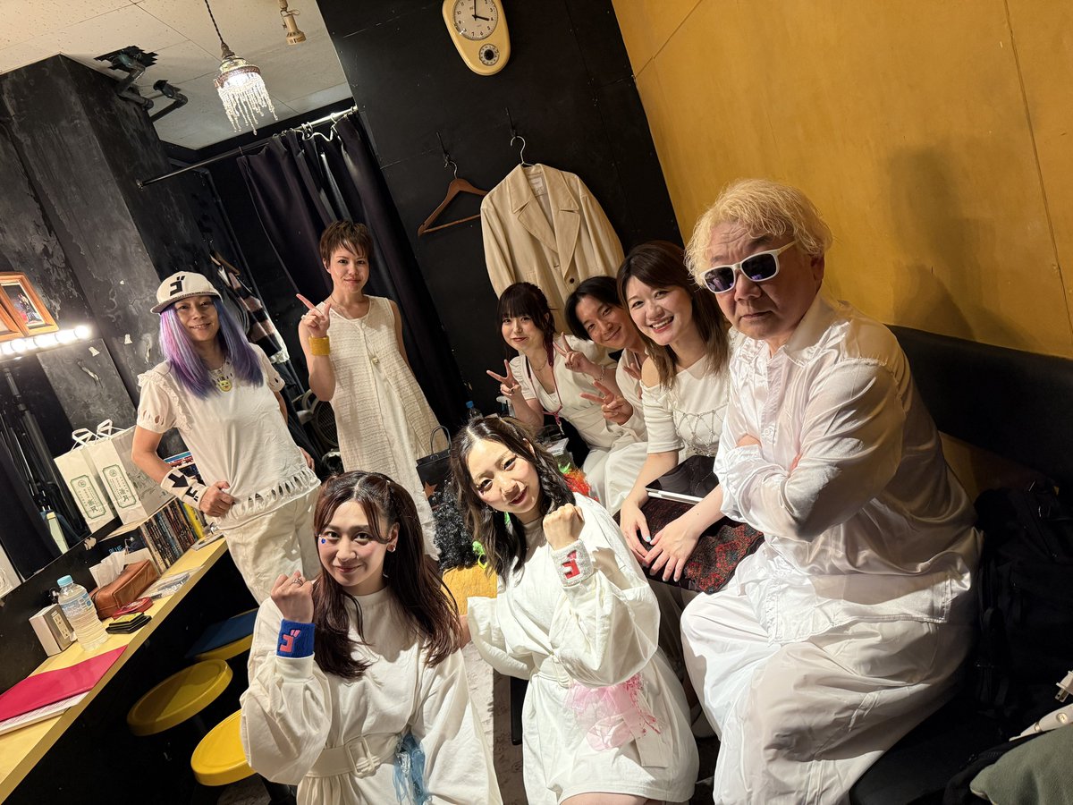kasumithm's tweet photo. くらうでぃあ10周年ライブ
ご来場いただきました皆様
ありがとうございました♡

10年前、バンドで歌を歌うことすら初めてだったわたしがキヨシになり、先輩方にたくさん迷惑負担をかけながらも成長させてもらった場所。

当時を振り返りながら歌いました。
最高に楽しかった。
11年目もお願いします💗 https://t.co/US1qTqd3fs