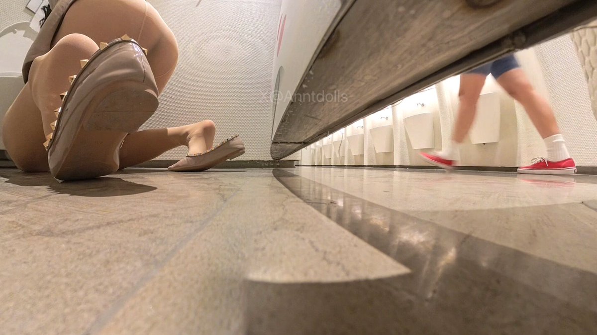 朋友圈是这样的。。实际上是这样的。。。😔 #反差 #羞耻 #OL