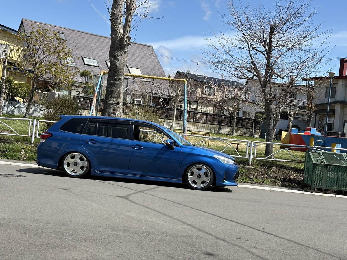 daisuke7257_'s tweet photo. フィールダー四輪5穴化とリアディスク化して車高下げました https://t.co/zkTpOcPEZ2