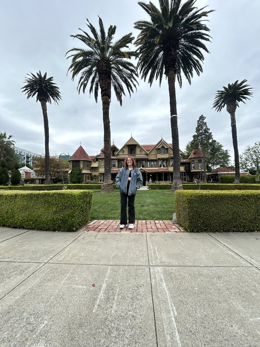 gobdawkat's tweet photo. california! neat! https://t.co/BfD9f7LNtu