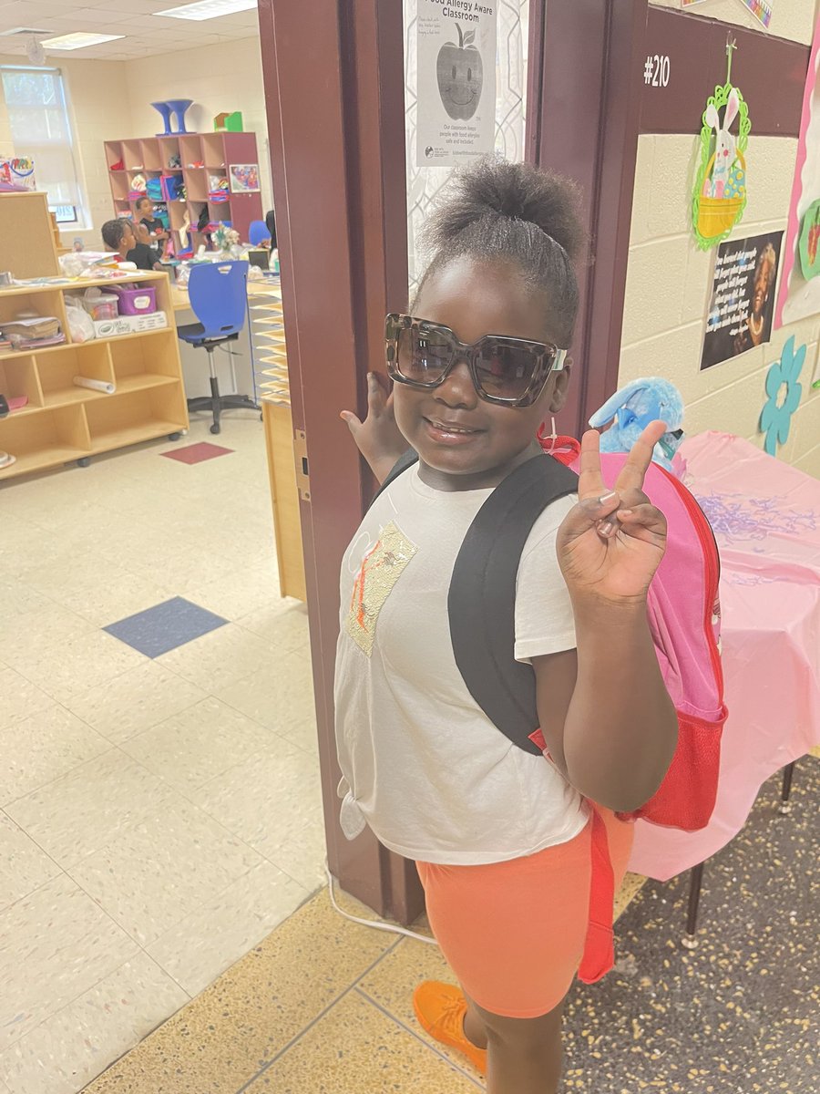 Booker T. Washington Elementary (@wearebtwe) on Twitter photo Tunnel Vision Tuesday <a href="/WeAreBTWE/">Booker T. Washington Elementary</a>. Students and staff blocking out distractions and focusing on doing our best on the SOL test. Tunnel Vision Tuesday <a href="/WeAreBTWE/">Booker T. Washington Elementary</a>. Students and staff blocking out distractions and focusing on doing our best on the SOL test.