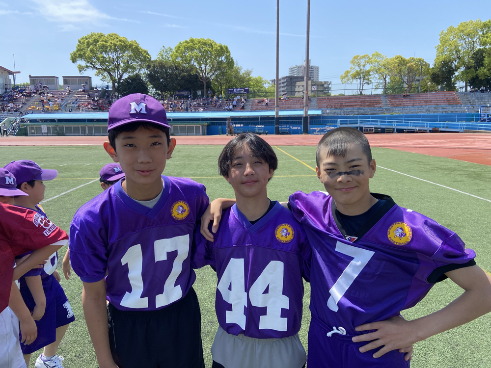 小段剛 (@kodan_tsuyoshi) on Twitter photo OSAKAマーヴィーズ 監督 小段です。
4月27日王子スタジアムにて、PPK、春季交流戦が開催されました。
MVSからも各種目で優勝者が出て、大変良かったですね!!
お問い合わせはこちらまで
kodan@marvies.jp
#アメリカンフットボール
#Americanfootball
#タッチフットボール OSAKAマーヴィーズ 監督 小段です。
4月27日王子スタジアムにて、PPK、春季交流戦が開催されました。
MVSからも各種目で優勝者が出て、大変良かったですね!!
お問い合わせはこちらまで
kodan@marvies.jp
#アメリカンフットボール
#Americanfootball
#タッチフットボール