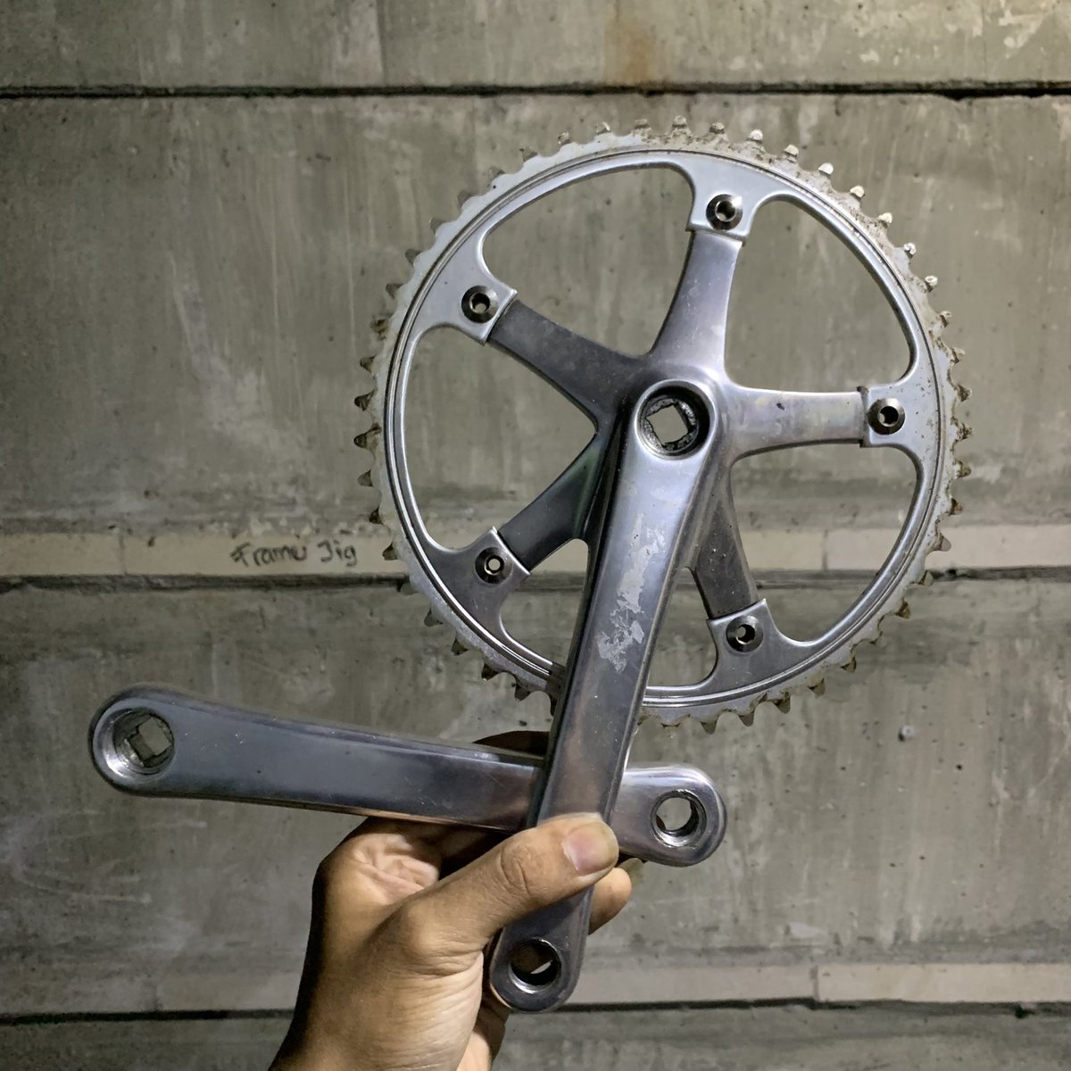 Crank bcd 144 49T arm 170 polish
mint condition, hanya kotor saja.
drat aman, kotak bb aman.
300rb 

#fnfjb