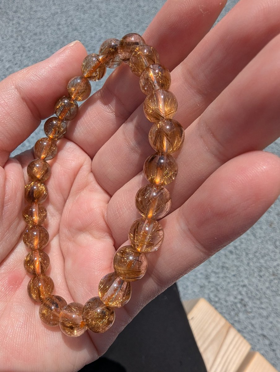 万博のコモンズD館にあるブータンのショップ(ブータンの展示ブースの斜