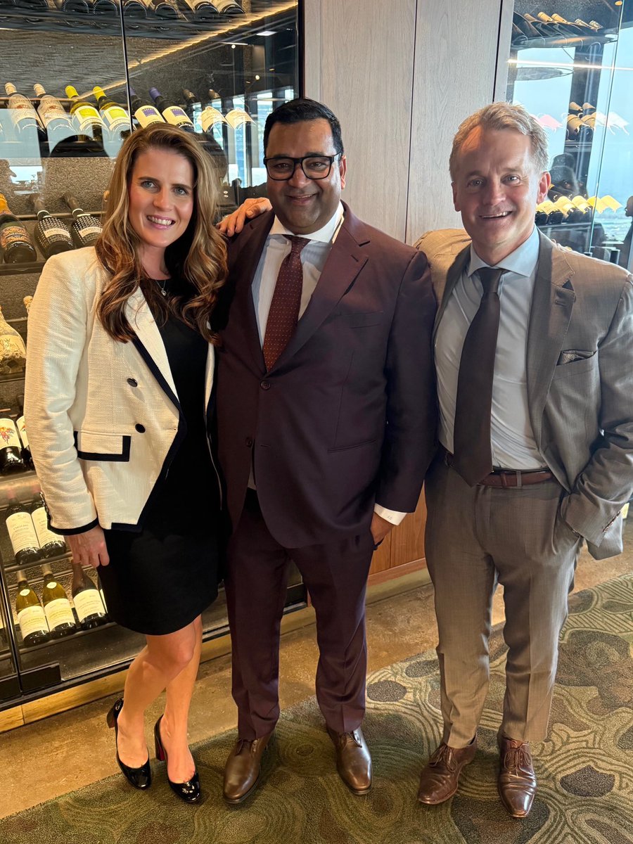 Awanish Sinha (@awi_sinha) on Twitter photo Around the Bay Street!
Three Newfoundlanders out for a lovely night in Toronto! Great to see you, <a href="/allisonwhelan/">Allison Whelan</a> and <a href="/SeamusORegan/">Seamus O'Regan Jr</a>! Around the Bay Street!
Three Newfoundlanders out for a lovely night in Toronto! Great to see you, <a href="/allisonwhelan/">Allison Whelan</a> and <a href="/SeamusORegan/">Seamus O'Regan Jr</a>!