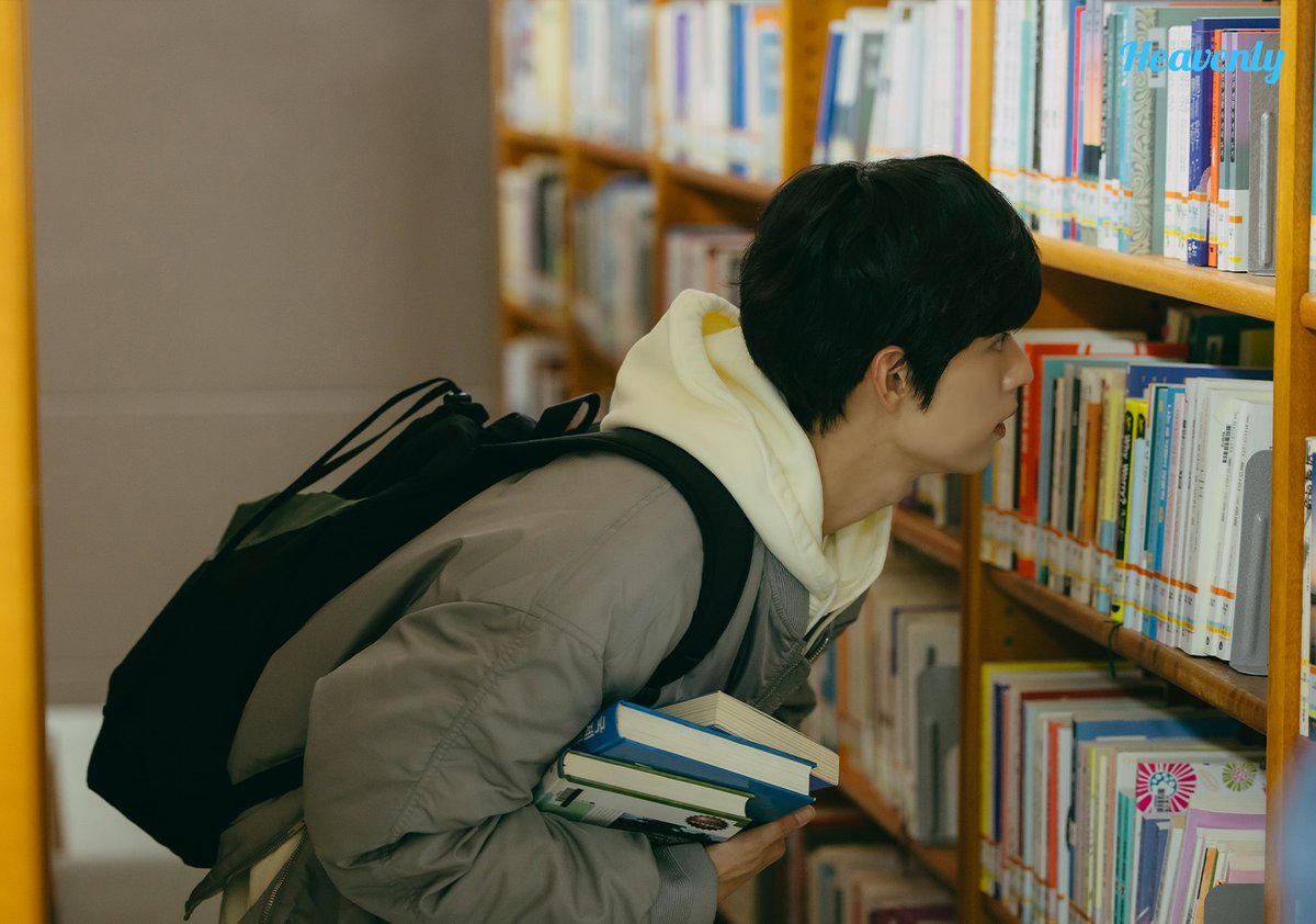 pkjimin_bts's tweet image. Que felicidad tengo de que mañana finalmente se estrena un nuevo episodio.😆🥰💜

#무언가잘못되었다
#SomethingIsNotRight
#SomethingIsNotRightEP5