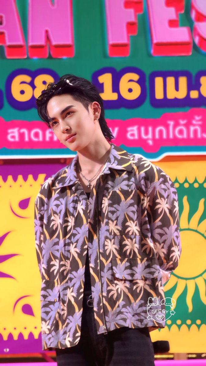 แซนต้าาาา วันนี้ทำไรค้าบบ 🐶
#Santapp