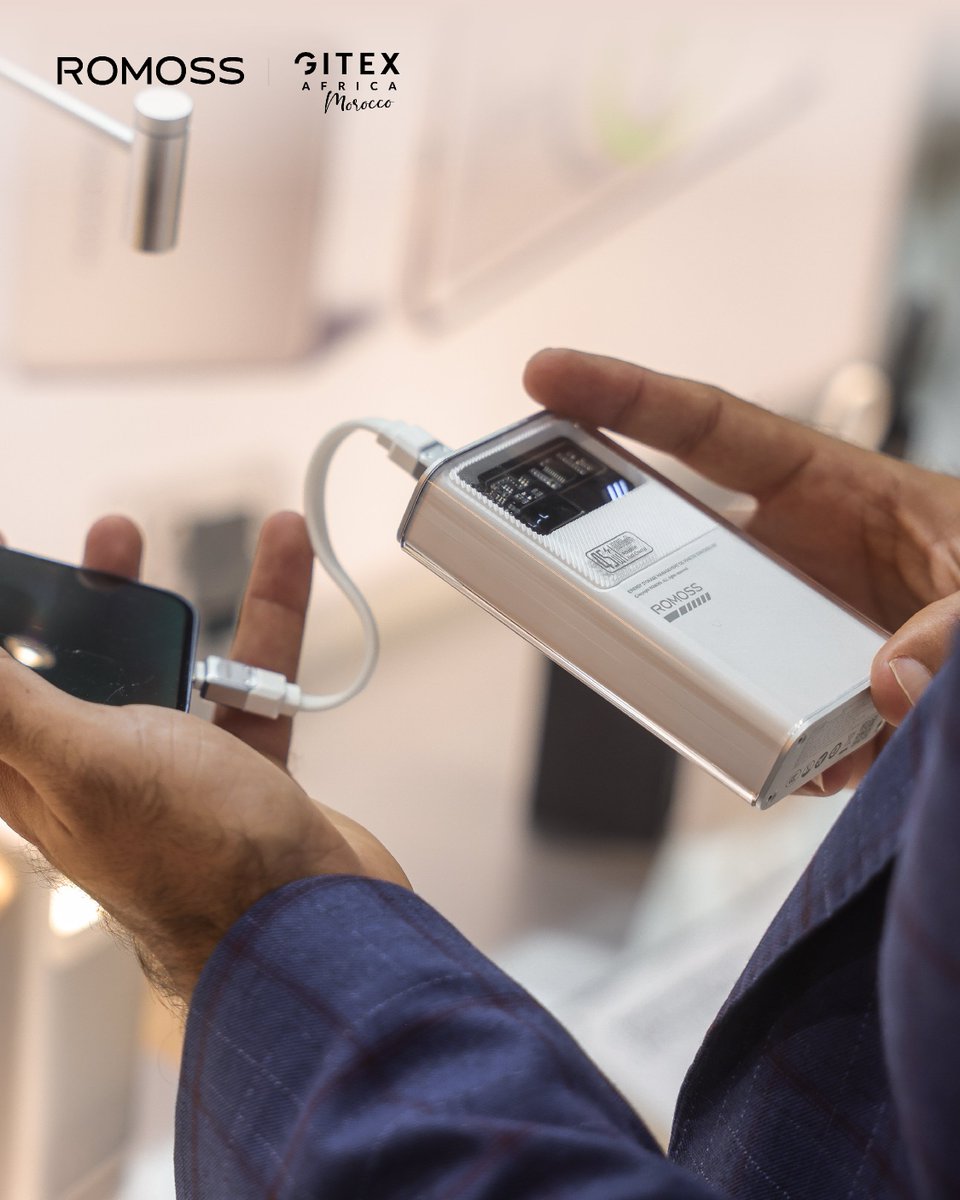 ROMOSSMEA's tweet photo. 😍 Explore #ROMOSS power banks, combining engineered elegance with durability, wrapped in a trendy design for your on-the-go lifestyle ✨
#RedefineTheCharging #GITEX #GITEXAfrica #GITEXAfrica2025 https://t.co/q73prCC43u