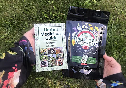 Medicinal Garden Kit. medicinalseedkit.com/kit/#aff=dayas…
.
#garden #gardening #flowers #nature #plants #flower #photography #naturephotography #gardendesign #green #love #gardenlife #summer #landscape #gardeninspiration #flowerstagram #plant #jardin #plantsofinstagram #beautiful