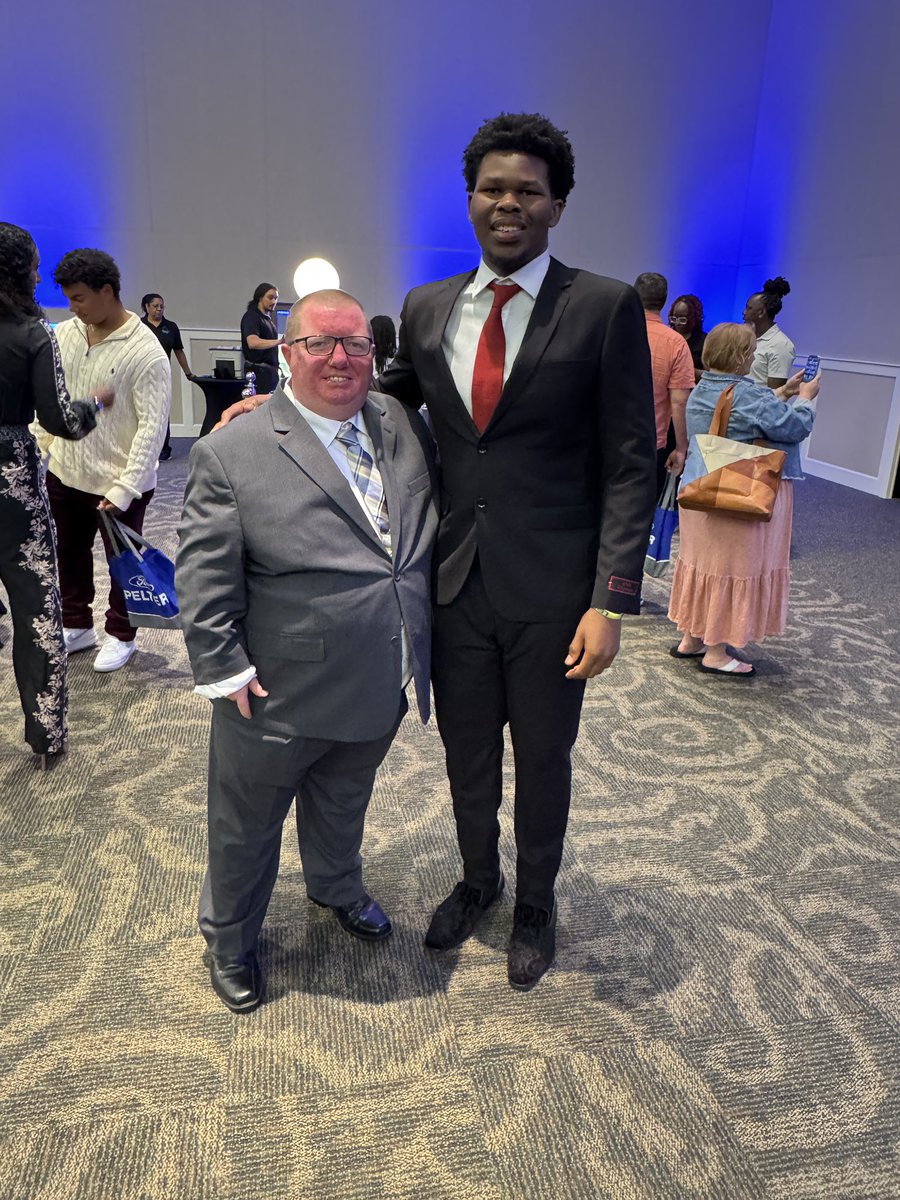 Had a great time at our Best Preps banquet. Always one of my favorite events as we get to honor our terrific student-athletes here in the area.