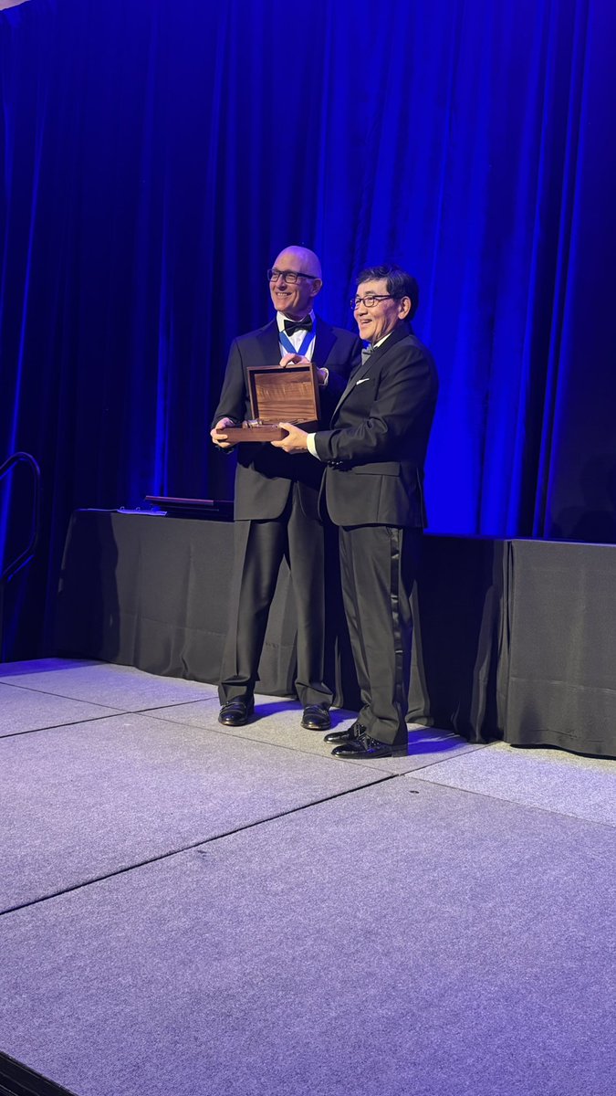 An evening of recognition and gratitude at the AUA Awards Dinner as we honor remarkable leadership, service, and contributions to the field of urology:

🏆 Tracey Downs, MD – Diversity, Equity &amp; Inclusion Award

🏆 Sutchin Patel, MD, FACS – William P. Didusch Art &amp; History Award