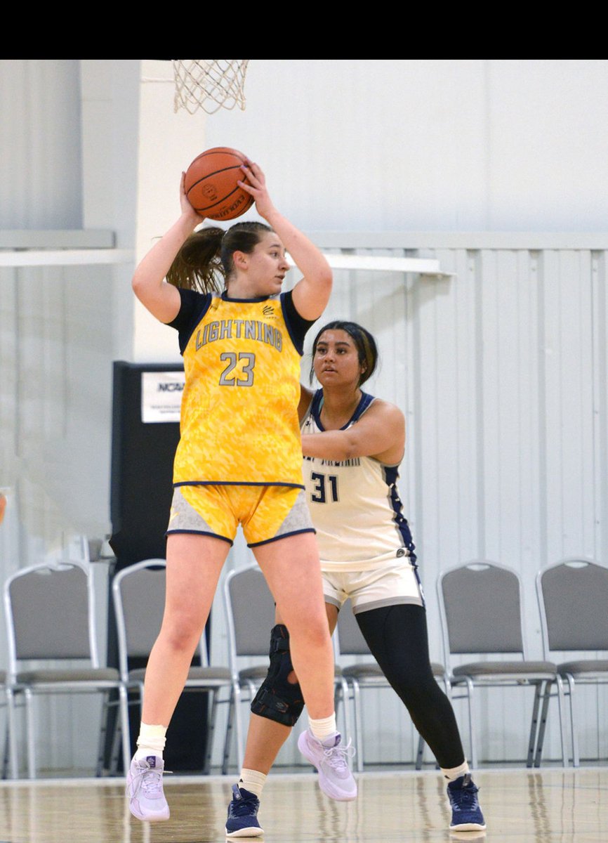 🚨UPDATE🚨

Team Lightning Melious 2026 6'1" Giada Celetti aka #G was a force this weekend averaging 7.5ppg 11.5rpg and 2.5bpg...She runs the court very well and is a menis in the paint..also a IVY LG type student in the classroom! grades/gpa will never be an issue! 🎓