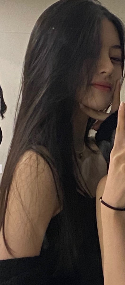 민주가 연습생 때 사진 보내줫어 ㅜㅜ🩵