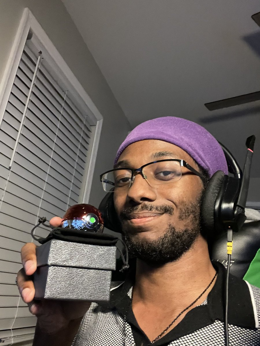 Thank you <a href="/Havok_Shadow/">Havok_Shadow</a> for the Amazing Birthday gift! 
You know exactly what my ADHD having self likes!!

My new Pokémon Fidget spinner!! 

#HappyBirthday #Pokemon #neurodivergent